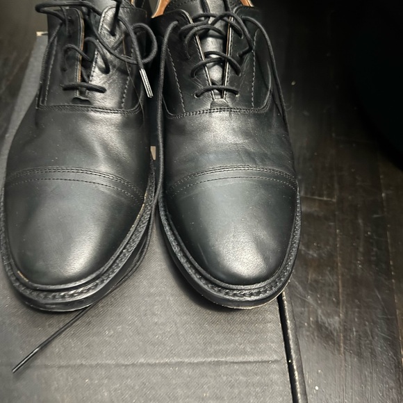 FRYE AND CO. Classic Black Leather Oxfords main image 5